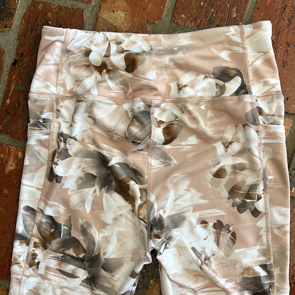 Bebe floral wide waistband cropped leggings szM - Picture 8 of 13